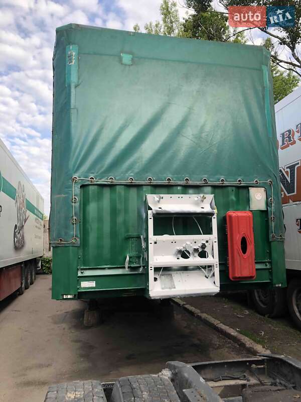 Бортовой полуприцеп Krone SDR 27 2007 в 