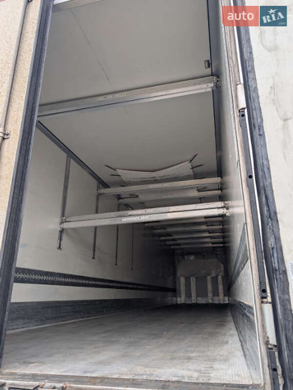 Рефрижератор напівпричіп Krone SDR 2017 в Львові фото 25 Рефрижератор напівпричіп Krone SDR 2017 в Львові