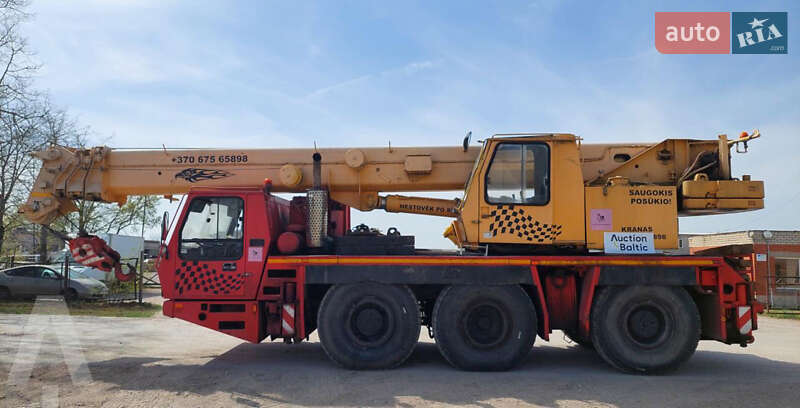 Автокран Krupp КМК 1990 в Долині