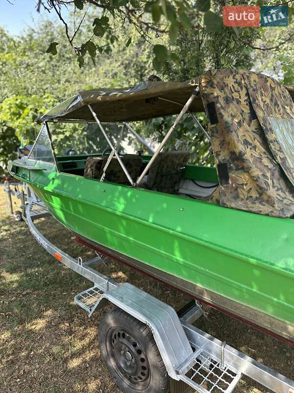 Катер Крым 1 1978 в Киеве