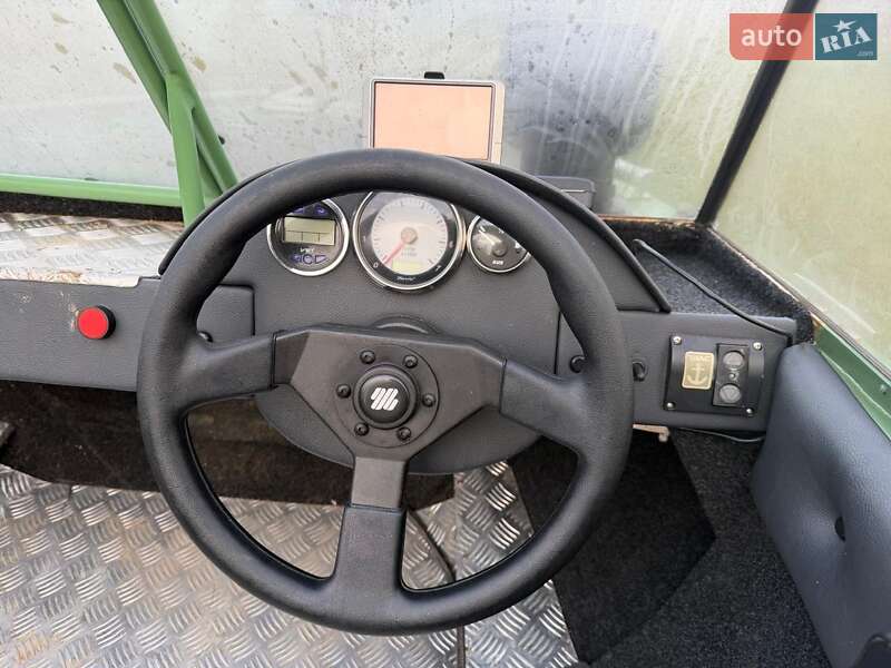 Човен Крим 1 1971 в Луцьку фото 4 Човен Крим 1 1971 в Луцьку