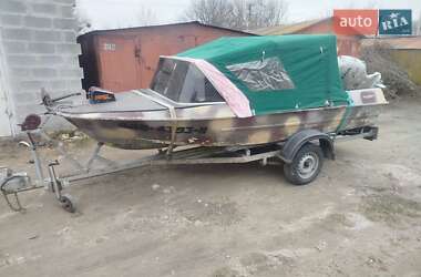 Лодка Крым 1 1979 в Переяславе