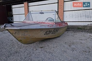 Лодка Крым 1 1986 в Запорожье