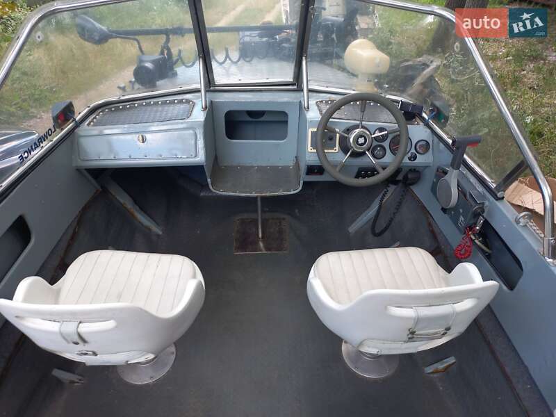 Лодка Крым 3 1988 в Киеве