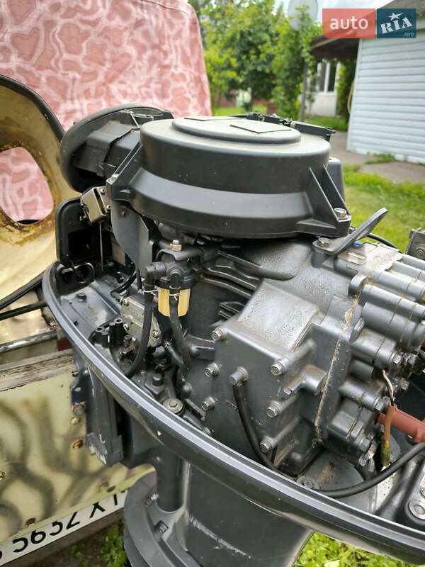 Катер Крым Крым 1990 в Новгород-Северском