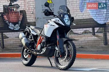 Мотоцикл Туризм KTM 1090 Adventure 2017 в 