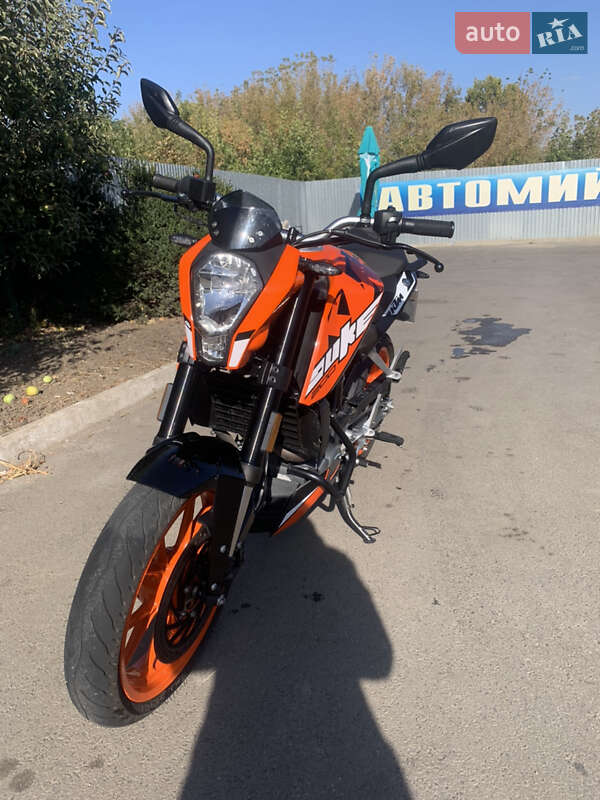 KTM 200 2021