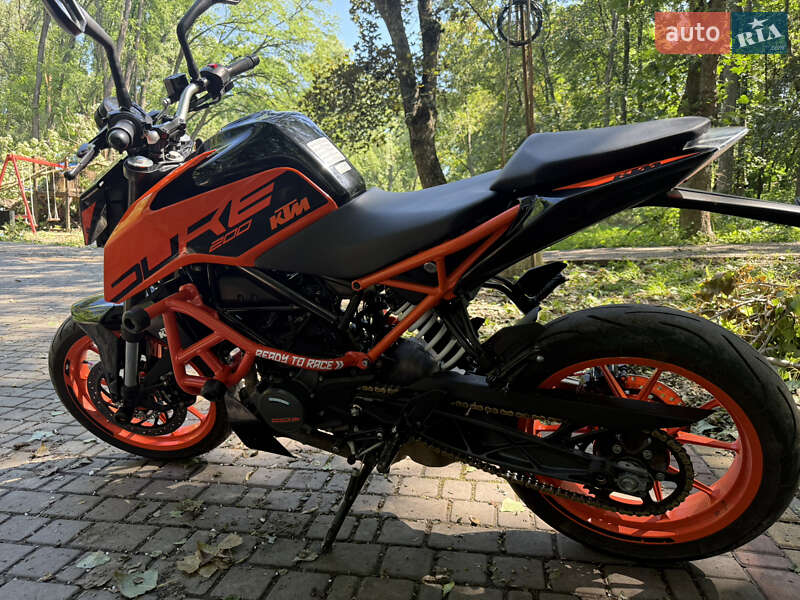 Мотоцикл Без обтекателей (Naked bike) KTM 200 2020 в Кельменцах фото 17 Мотоцикл Без обтекателей (Naked bike) KTM 200 2020 в Кельменцах