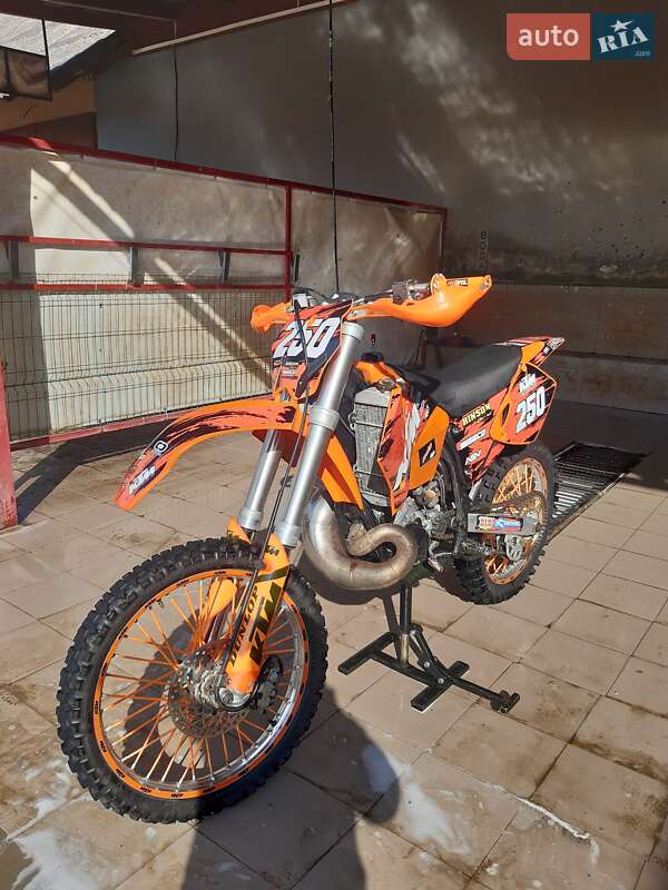 Мотоцикл Кросс KTM 250 SX-F 2005 в Рахове