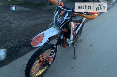 Мотоцикл Кросс KTM 250 2023 в Хусті