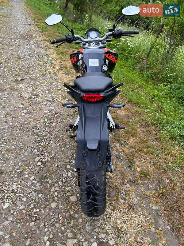 Мотоцикл Без обтікачів (Naked bike) KTM 390 Duke 2015 в Калуші