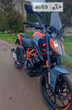 Мотоцикл Без обтекателей (Naked bike) KTM 390 Duke 2023 в Львове