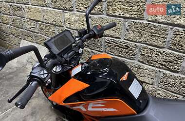 Мотоцикл Без обтекателей (Naked bike) KTM 390 Duke 2019 в 