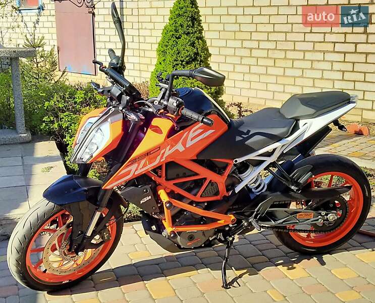 Мотоцикл Без обтекателей (Naked bike) KTM 390 Duke 2020 в 