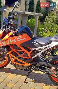 Мотоцикл Без обтекателей (Naked bike) KTM 390 Duke 2020 в 