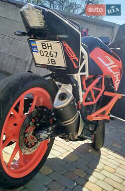 Мотоцикл Без обтекателей (Naked bike) KTM 390 Duke 2020 в 