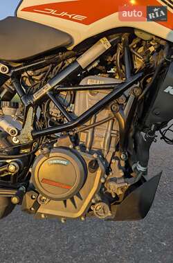 Мотоцикл Без обтекателей (Naked bike) KTM 390 Duke 2022 в Львове