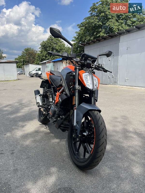 Мотоцикл Без обтікачів (Naked bike) KTM 390 Duke 2024 в Києві