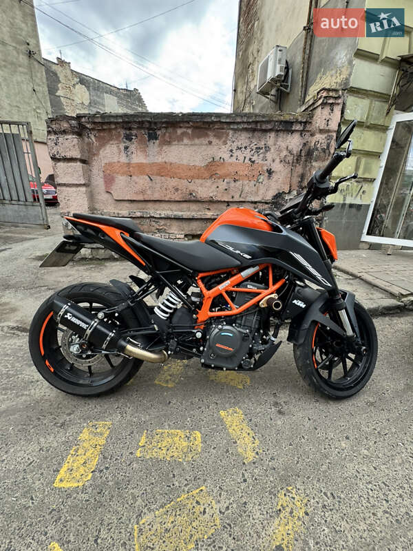 KTM 390 Duke 2023