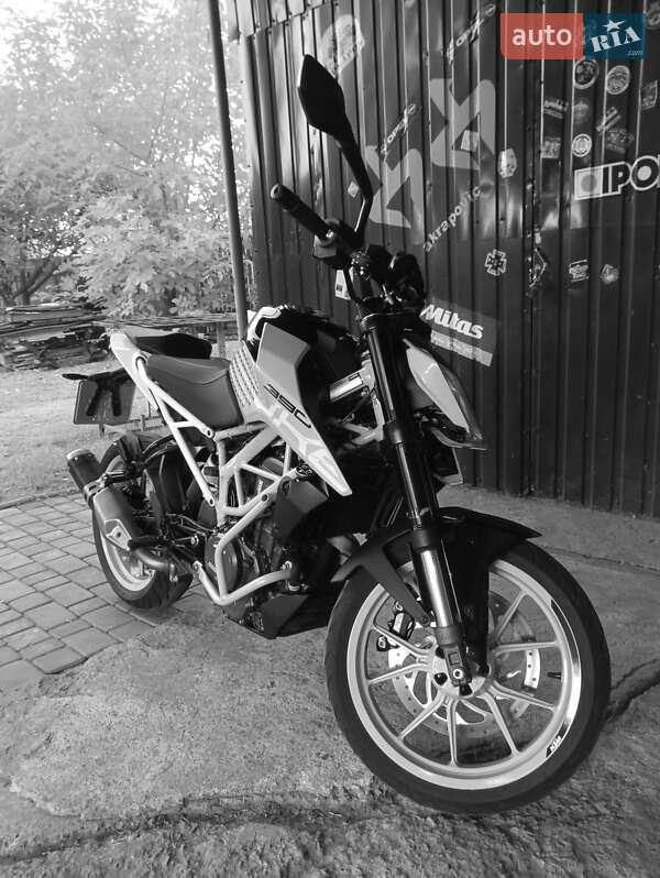 Мотоцикл Без обтекателей (Naked bike) KTM 390 Duke 2021 в Черкассах фото Мотоцикл Без обтекателей (Naked bike) KTM 390 Duke 2021 в Черкассах