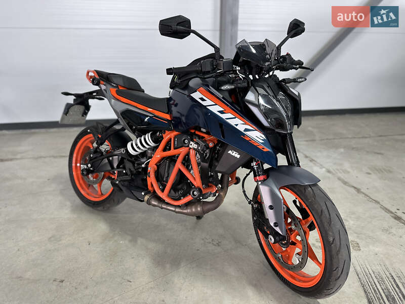 Мотоцикл Без обтекателей (Naked bike) KTM 390 Duke 2024 в 