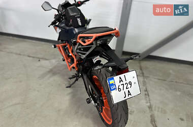 Мотоцикл Без обтекателей (Naked bike) KTM 390 Duke 2024 в 