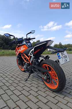 Мотоцикл Без обтекателей (Naked bike) KTM 390 Duke 2020 в 