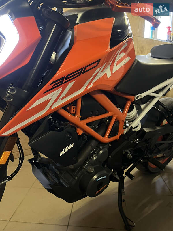 Мотоцикл Без обтекателей (Naked bike) KTM 390 Duke 2021 в Черновцах фото 7 Мотоцикл Без обтекателей (Naked bike) KTM 390 Duke 2021 в Черновцах