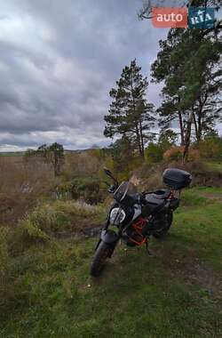 Мотоцикл Без обтікачів (Naked bike) KTM 390 Duke 2021 в  фото 12 Мотоцикл Без обтікачів (Naked bike) KTM 390 Duke 2021 в