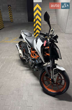 Мотоцикл Без обтікачів (Naked bike) KTM 390 Duke 2020 в  фото 5 Мотоцикл Без обтікачів (Naked bike) KTM 390 Duke 2020 в