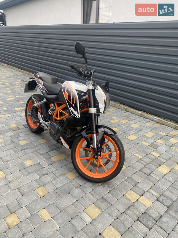 Мотоцикл Без обтекателей (Naked bike) KTM 390 Duke 2014 в Вараше