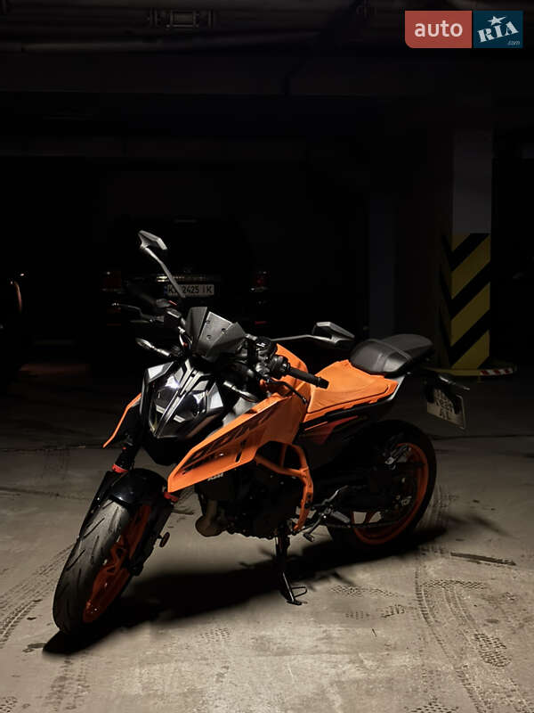 Мотоцикл Без обтекателей (Naked bike) KTM 390 Duke 2024 в Киеве