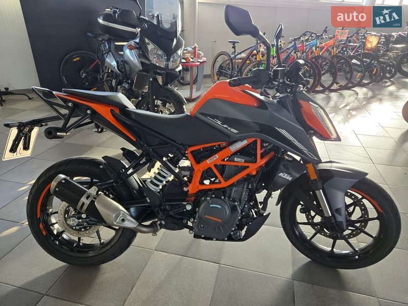 Мотоцикл Без обтекателей (Naked bike) KTM 390 Duke 2023 в Каменец-Подольском