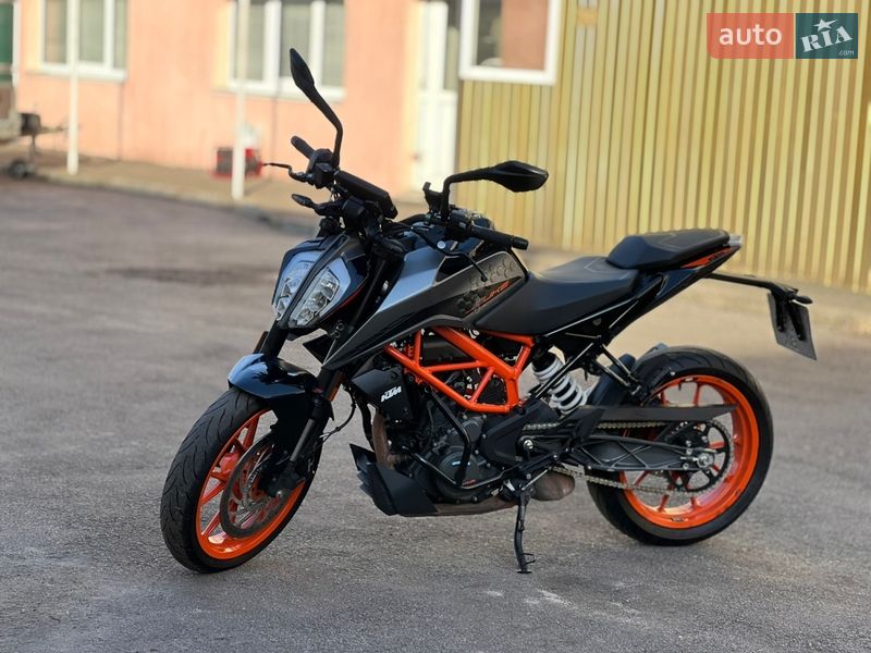 KTM 390 Duke 2021