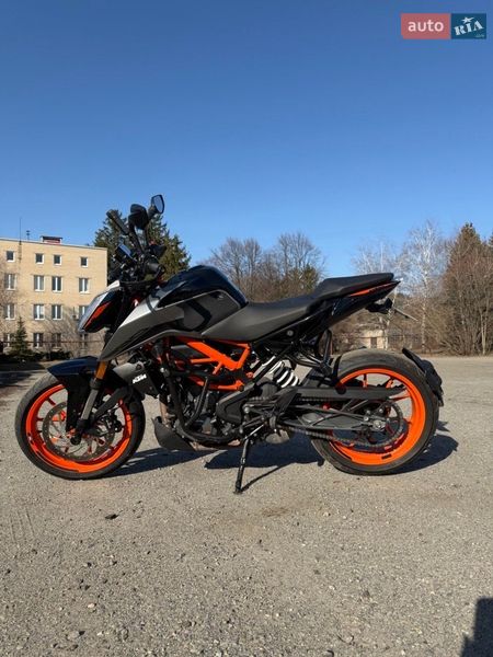KTM 390 Duke 2021