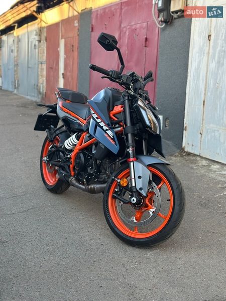 KTM 390 Duke 2024