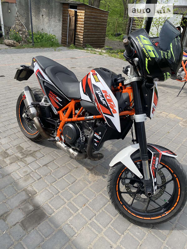 Мотоцикл Классик KTM 690 Duke 2014 в Знаменке