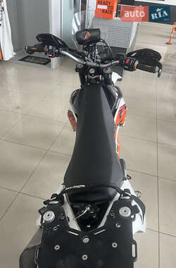 Мотоцикл Внедорожный (Enduro) KTM 690 Enduro 2018 в 