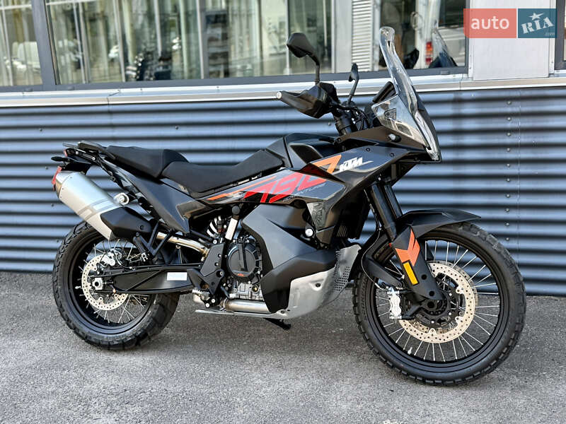 KTM 790 Adventure 2024