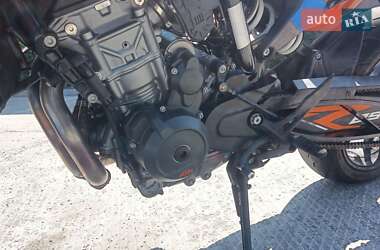 Мотоцикл Без обтекателей (Naked bike) KTM 890 Duke 2021 в 