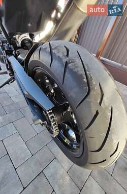 Мотоцикл Без обтекателей (Naked bike) KTM 890 Duke 2021 в 