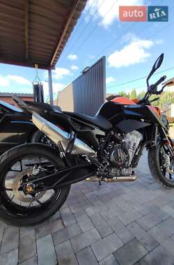 Мотоцикл Без обтекателей (Naked bike) KTM 890 Duke 2021 в 