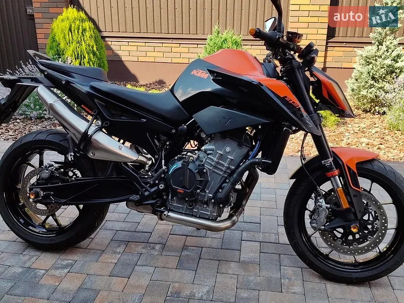 KTM 890 Duke 2021