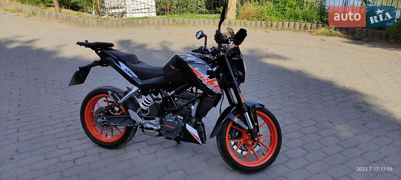 Мотоцикл Без обтекателей (Naked bike) KTM Duke 2021 в 