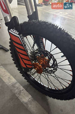 Мотоцикл Внедорожный (Enduro) KTM EXC 250 2018 в 