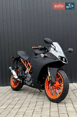 Спортбайк KTM RC 390 2018 в 