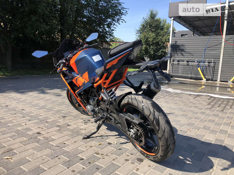 Спортбайк KTM RC 2022 в Пирятині