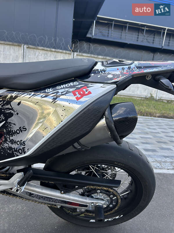 Мотоцикл Супермото (Motard) KTM SMC 690R 2019 в Киеве фото 4 Мотоцикл Супермото (Motard) KTM SMC 690R 2019 в Киеве