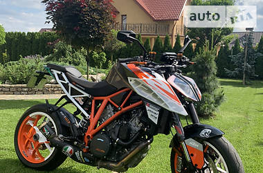 Мотоцикл Без обтекателей (Naked bike) KTM Super Duke 1290 2015 в Черновцах