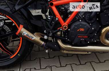 Мотоцикл Без обтікачів (Naked bike) KTM Super Duke 1290 2020 в Чернівцях